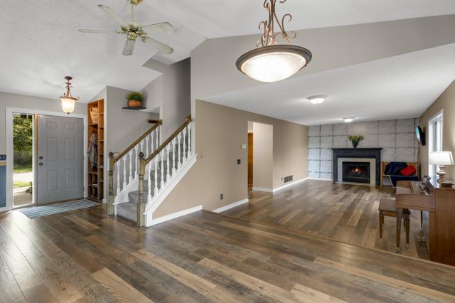 9463 Naughtor Avenue NE, Otsego, MN 55330