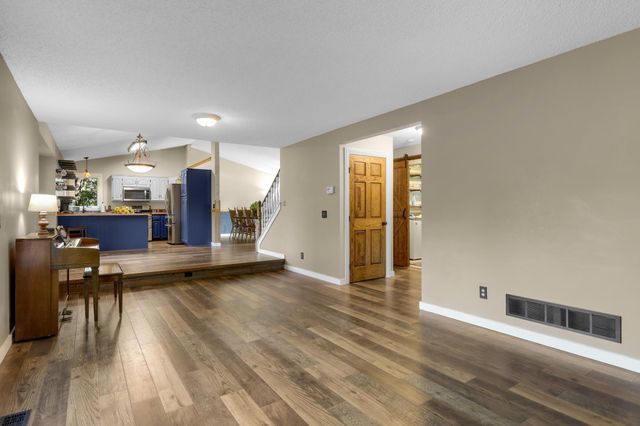 9463 Naughtor Avenue NE, Otsego, MN 55330