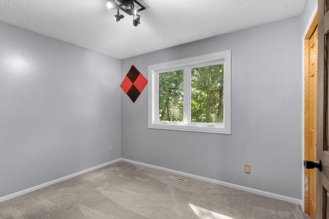 9463 Naughtor Avenue NE, Otsego, MN 55330