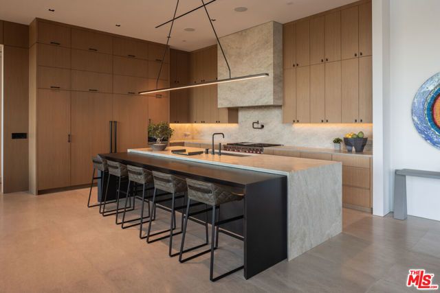 10733 Stradella Court, Los Angeles, CA 90077