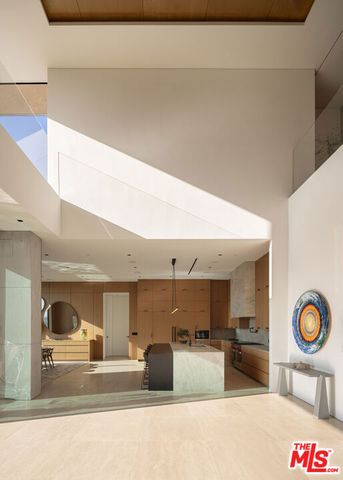 10733 Stradella Court, Los Angeles, CA 90077