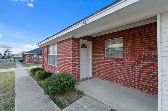 245 Oak Court 247, Rhome, TX 76078