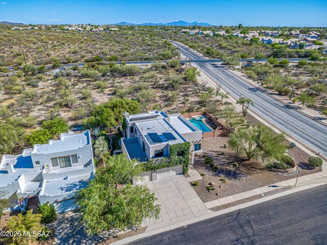 100 N Eastern Slope Loop, Tucson, AZ 85748