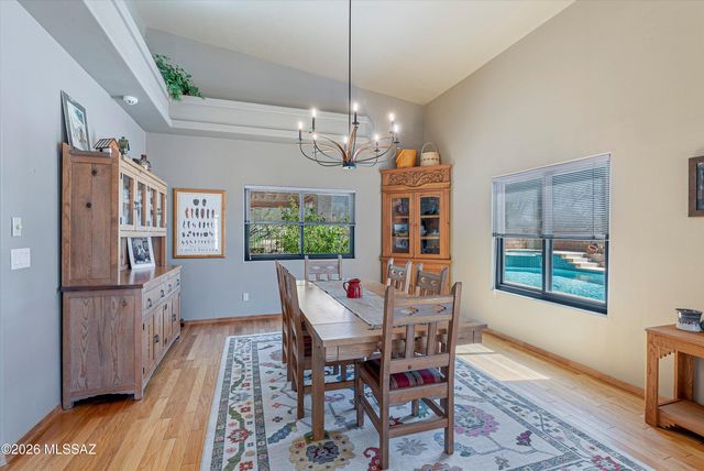 100 N Eastern Slope Loop, Tucson, AZ 85748
