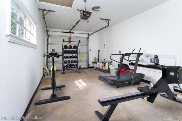 4120 Lotus Drive, Waterford Charter Township, MI 48329