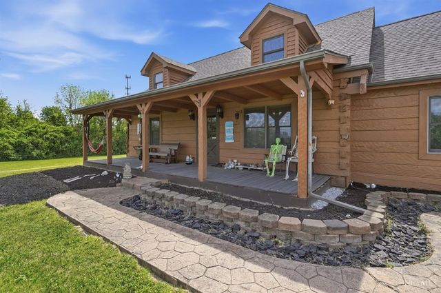 255 W Pekin Road, Clearcreek Twp., OH 45036