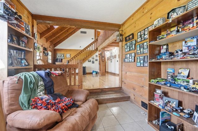 255 W Pekin Road, Clearcreek Twp., OH 45036