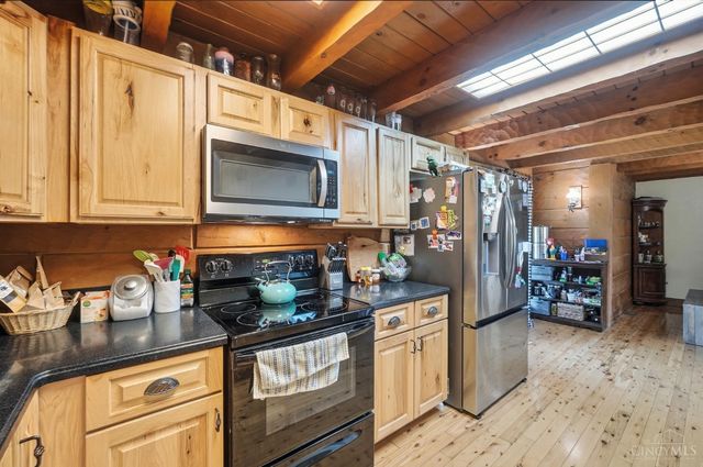 255 W Pekin Road, Clearcreek Twp., OH 45036