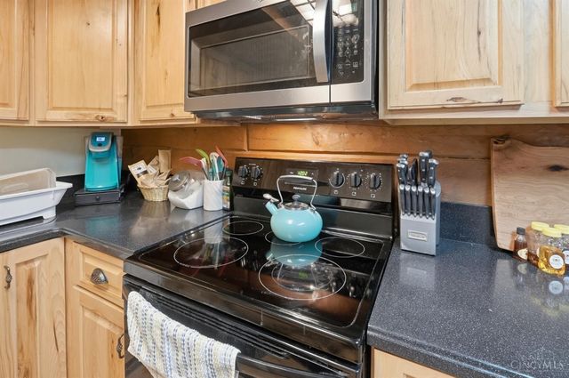 255 W Pekin Road, Clearcreek Twp., OH 45036