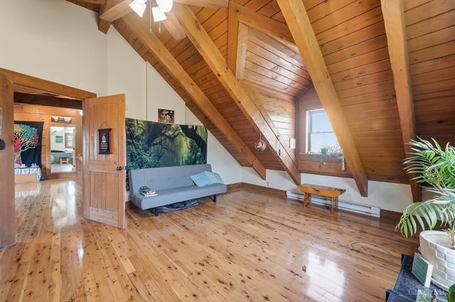 255 W Pekin Road, Clearcreek Twp., OH 45036
