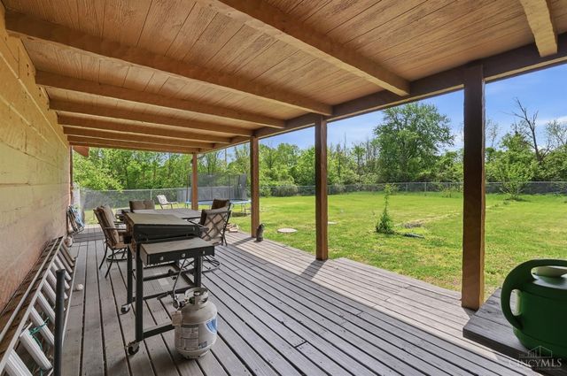 255 W Pekin Road, Clearcreek Twp., OH 45036