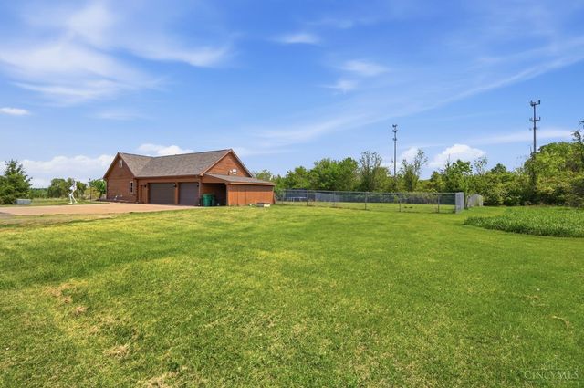 255 W Pekin Road, Clearcreek Twp., OH 45036