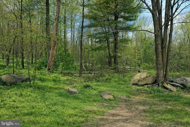 760-B BUCHANAN VALLEY RD, Orrtanna, PA 17353