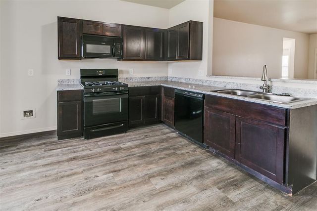 309 Foxtrot Terrace, Newcastle, OK 73065