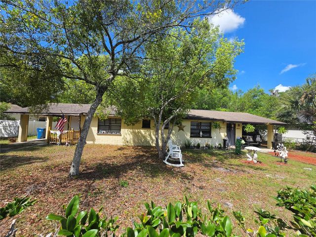 1403 E VOORHIS AVENUE, Deland, FL 32724