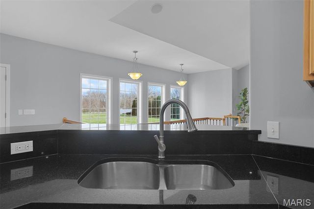 8609 Maple Grove Road, Edwardsville, IL 62025