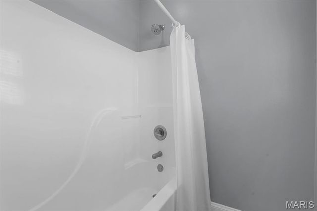 8609 Maple Grove Road, Edwardsville, IL 62025