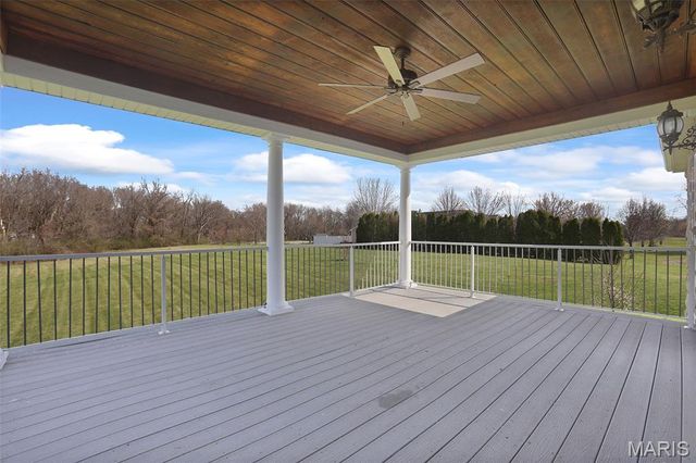 8609 Maple Grove Road, Edwardsville, IL 62025