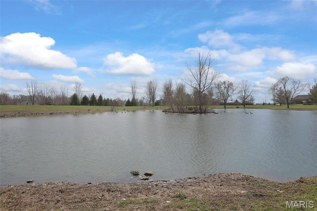 8609 Maple Grove Road, Edwardsville, IL 62025