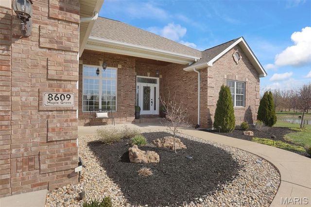 8609 Maple Grove Road, Edwardsville, IL 62025