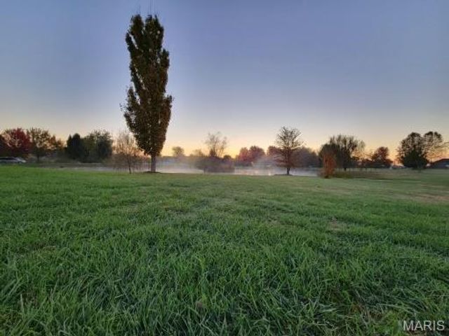 8609 Maple Grove Road, Edwardsville, IL 62025