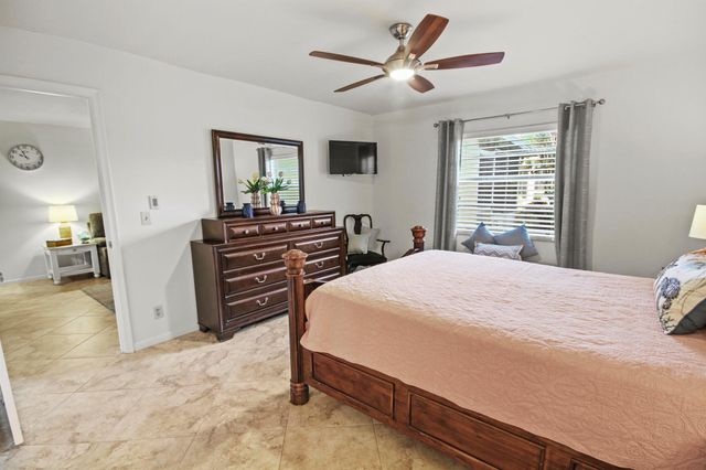 1041 Orange Terrace 102, Delray Beach, FL 33445