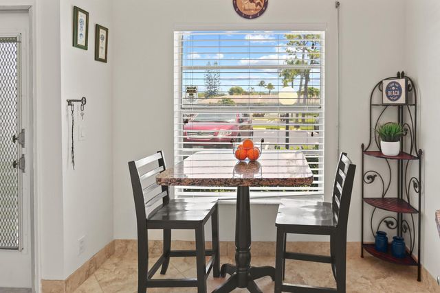 1041 Orange Terrace 102, Delray Beach, FL 33445