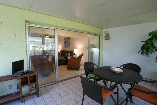 1041 Orange Terrace 102, Delray Beach, FL 33445