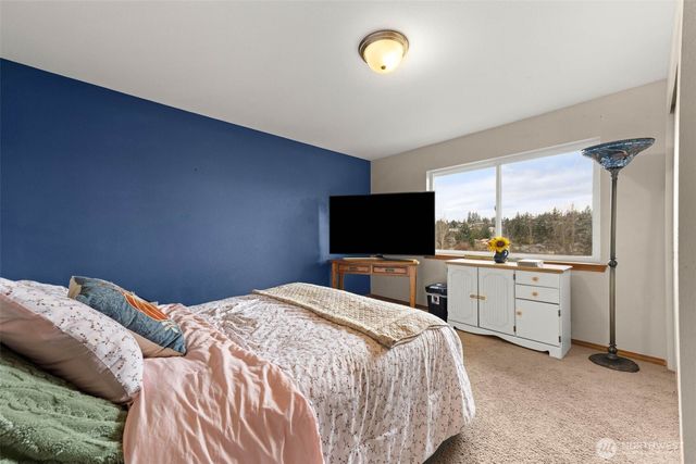 648 Kaitlyn St W, Eatonville, WA 98328