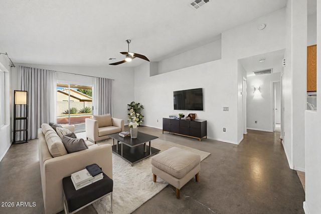 10432 W READE Avenue, Glendale, AZ 85307