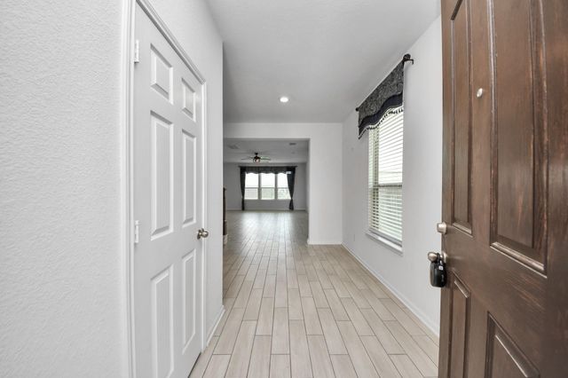 14611 Lofty Cedar Drive, Houston, TX 77068