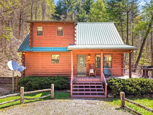 210 Chickadee Drive, Bryson City, NC 28713