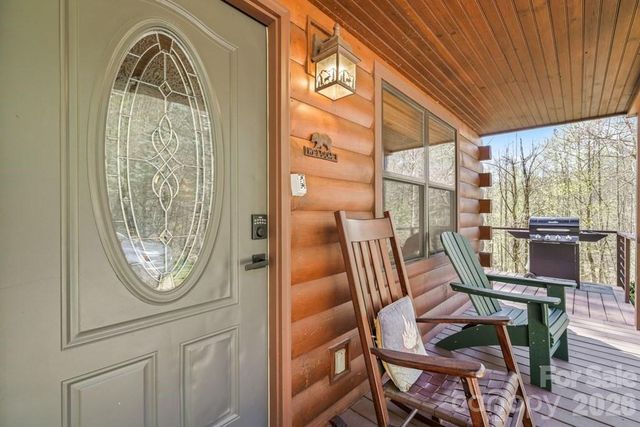 210 Chickadee Drive, Bryson City, NC 28713