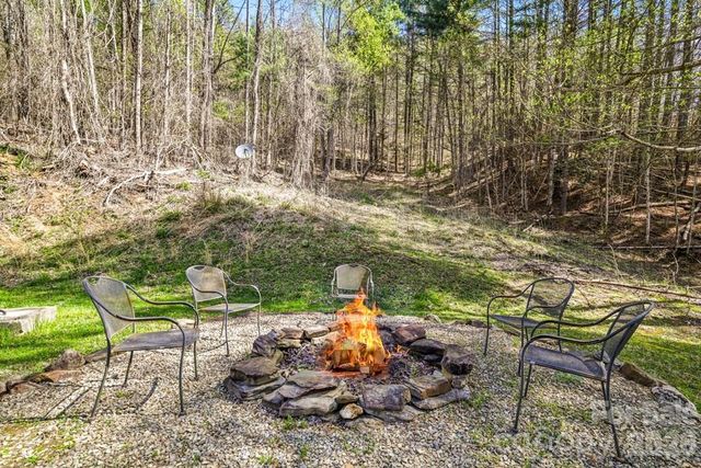 210 Chickadee Drive, Bryson City, NC 28713