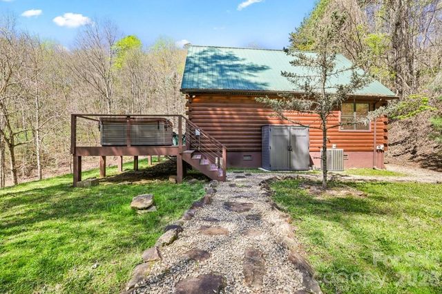 210 Chickadee Drive, Bryson City, NC 28713