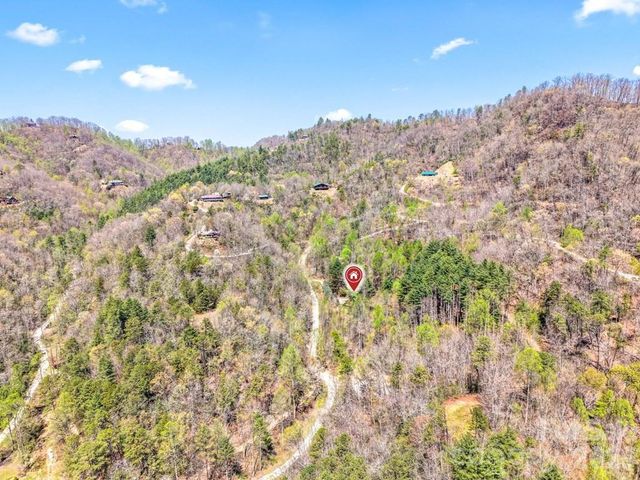 210 Chickadee Drive, Bryson City, NC 28713