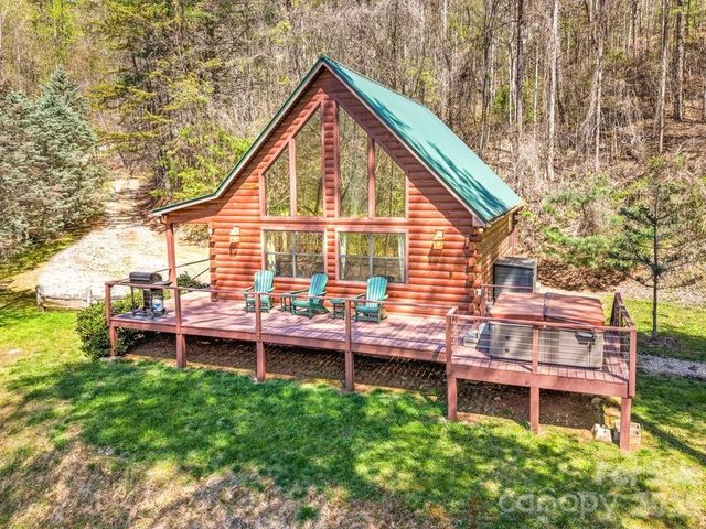 210 Chickadee Drive, Bryson City, NC 28713