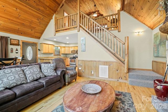 210 Chickadee Drive, Bryson City, NC 28713