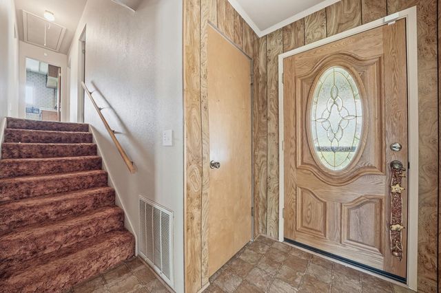 21293 Robin Ln, Pine Grove, CA 95665