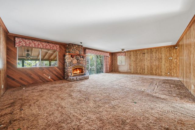 21293 Robin Ln, Pine Grove, CA 95665