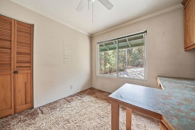 21293 Robin Ln, Pine Grove, CA 95665