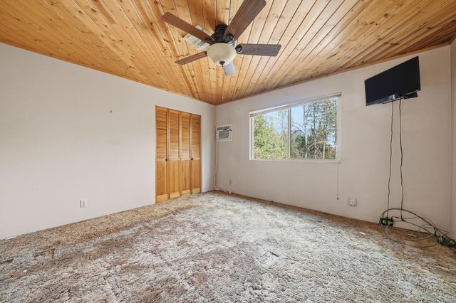 21293 Robin Ln, Pine Grove, CA 95665