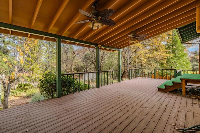 21293 Robin Ln, Pine Grove, CA 95665