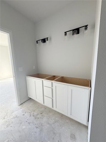 2103 Fury, Portland, TX 78374