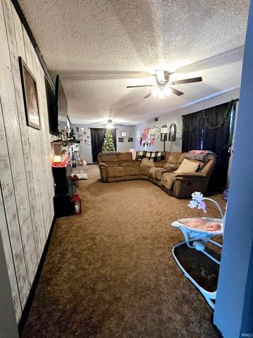 408 E Grant Street, Hartford City, IN 47348