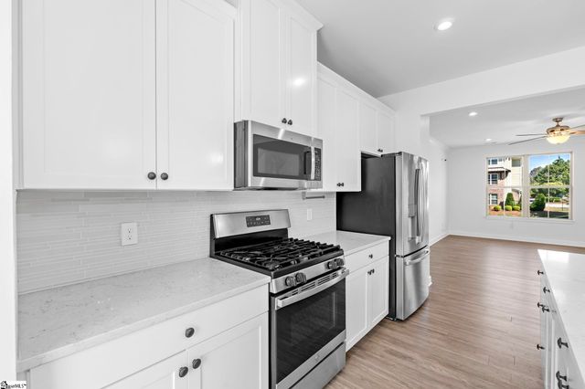 18 Eagle Field Lane, Greenville, SC 29607