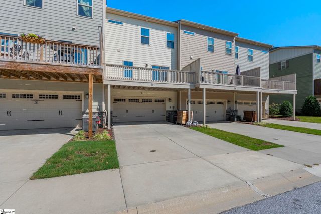 18 Eagle Field Lane, Greenville, SC 29607