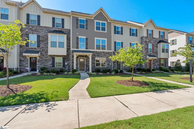 18 Eagle Field Lane, Greenville, SC 29607