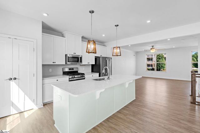 18 Eagle Field Lane, Greenville, SC 29607