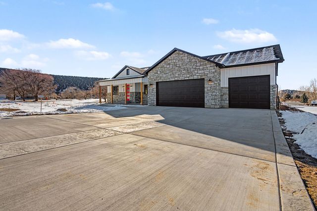 950 S Fairway Drive, Cedaredge, CO 81413